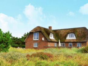 Five-Bedroom Holiday home in Blåvand 28